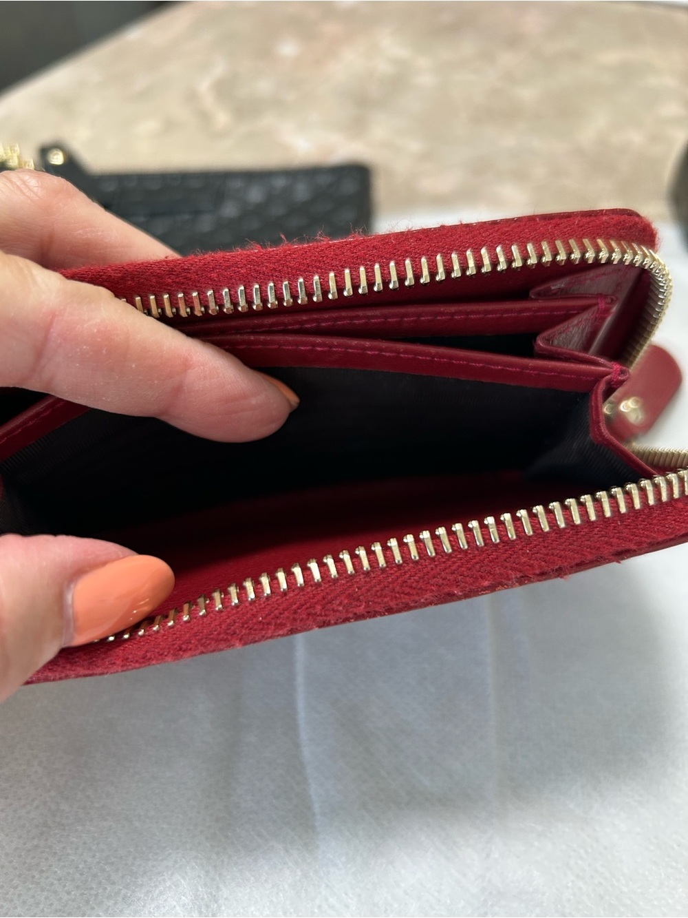 Gucci Embossed GG Leather Wallet in Rich Red - Picture 11 of 11